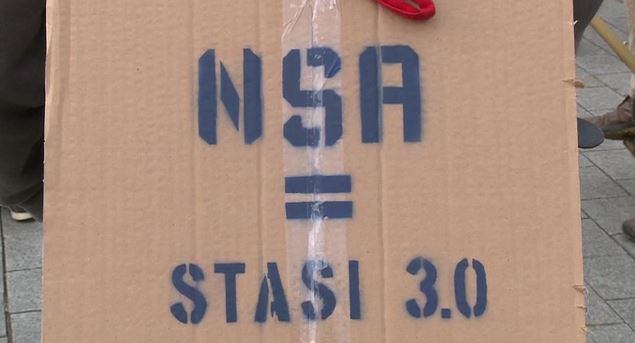 Snowden Dokumente: NSA und britischer GCHQ raubten großflächig Verschlüsselungscodes von Mobiltelefonen