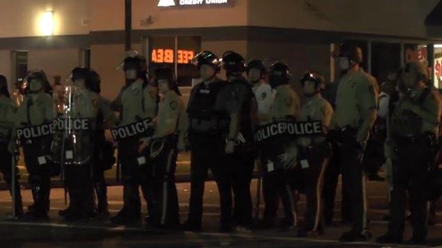 Saint Louis: Schwarzer Teenager von Polizei mit 17 Kugeln erschossen