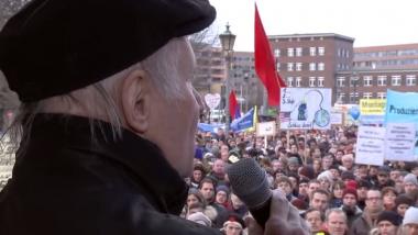 Appell Eugen Drewermanns vor Schloss Bellevue: „Wir wollen Frieden und keinen Krieg"