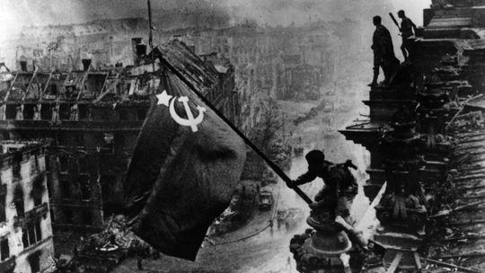 Bundesregierung verweigert Russland Stellungnahme zu Jazenjuks Aussagen bei ARD-Interview