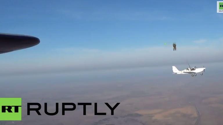 Ex-und-Hopp: Neuer russischer Schleudersitz für Leichtflugzeuge in Aktion
