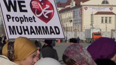 Millionenprotest in Tschetschenien gegen CharlieHebdo-Karikaturen