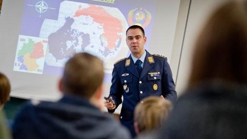 Bayern: Kritik an Bundeswehr und man fliegt von der Schule