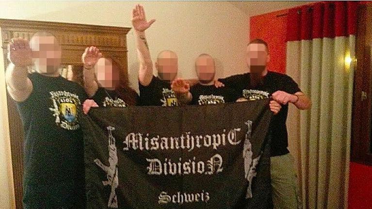 Winterhilfswerk der Alpenrepublik? Schweizer Neo-Nazis unterstützen das Asow-Bataillon in der Ukraine