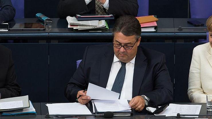 Gabriel und BILD betreiben Augenwischerei: "TTIP steht für Frieden"