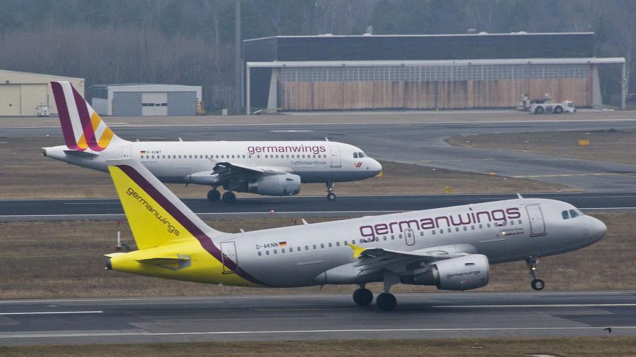 Flugzeugabsturz von Germanwings in Südfrankreich - Wrack auf 2000m Höhe geortet - Bergung läuft - Alle Insassen tot