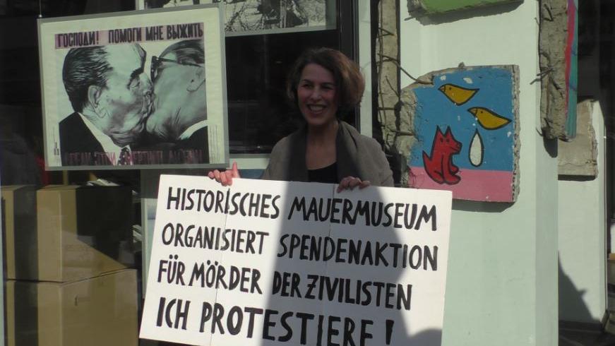 Berliner Mauer-Museum macht Werbung für Putsch in Moskau