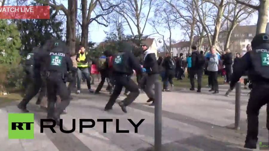 Blockupy Frankfurt: Polizei macht Jagd auf Demonstranten vor EZB-Gebäude