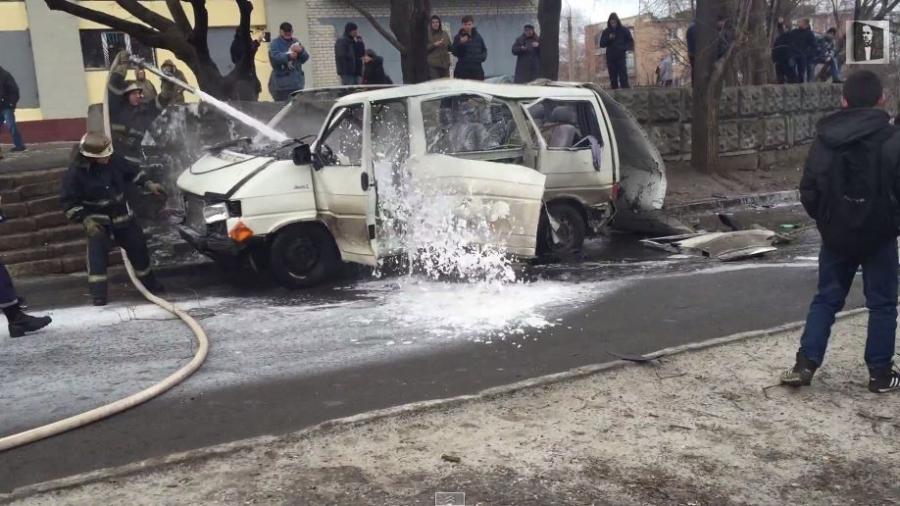 Autobombe explodiert in Charkov nur Wochen nach dem Bombenanschlag auf Demonstration
