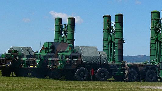 Putin zu Netanjahu: S-300 Raketensystem für Iran ist reine Defensivwaffe und keine Gefahr für Israel