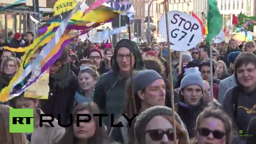 Live: „Stop G7" Protest in Lübeck