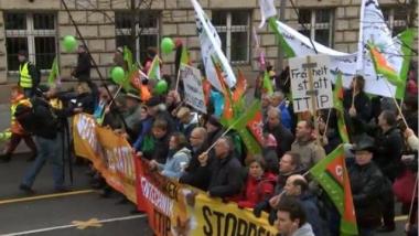 Live: Berlin macht mit beim weltweiten Protesttag gegen TTIP