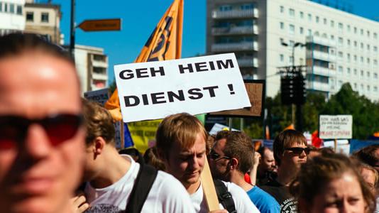 Neues aus Absurdistan - Eine Chronologie der deutschen Staatskrise als Folge des BND-Skandals