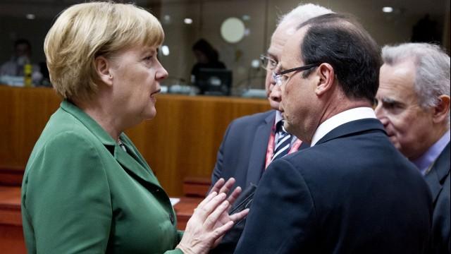 Live: Merkel und Hollande geben gemeinsame Pressekonferenz in Berlin