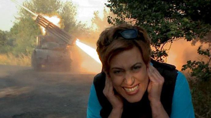 Nach Todesdrohungen und Aufrufen zur Festnahme - RT Korrespondentin Paula Slier muss Ukraine verlassen