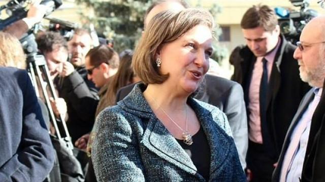 Live: US-Diplomatin Victoria Nuland gibt Pressekonferenz nach Gesprächen in Moskau