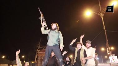 Trotz Anti-IS-Koalition: Islamischer Staat nimmt Provinzhauptstadt Ramadi kurz vor Bagdad ein