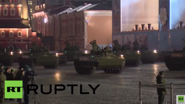Moskau kurz vor dem Großevent - Eine der letzten Proben für Siegesparade