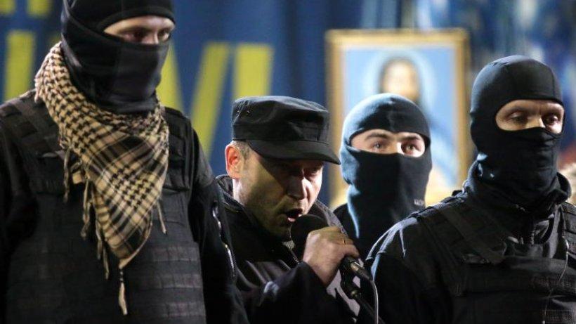 Ukraine: Rechter Sektor ruft zu Bruch von Minsk II und neuer Militäroffensive auf