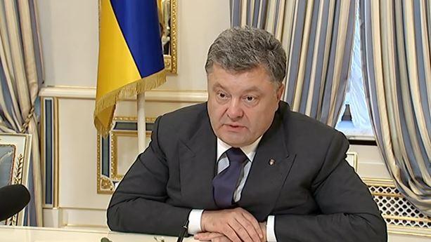 Poroschenko im Interview: Jetzt 200.000 Soldaten auf Befehl Putins in der Ostukraine