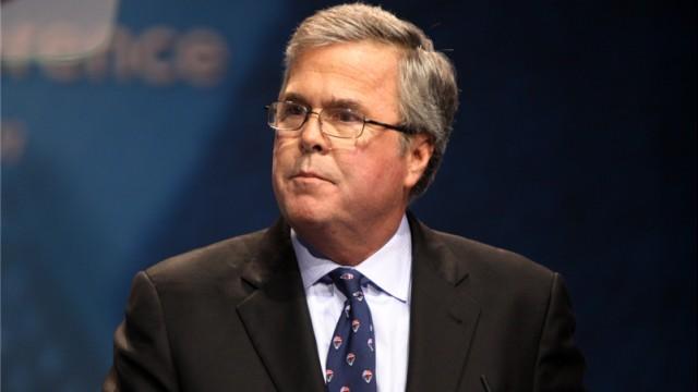Potentieller US-Präsident Jeb Bush spricht beim Wirtschaftstag 2015 der CDU in Berlin