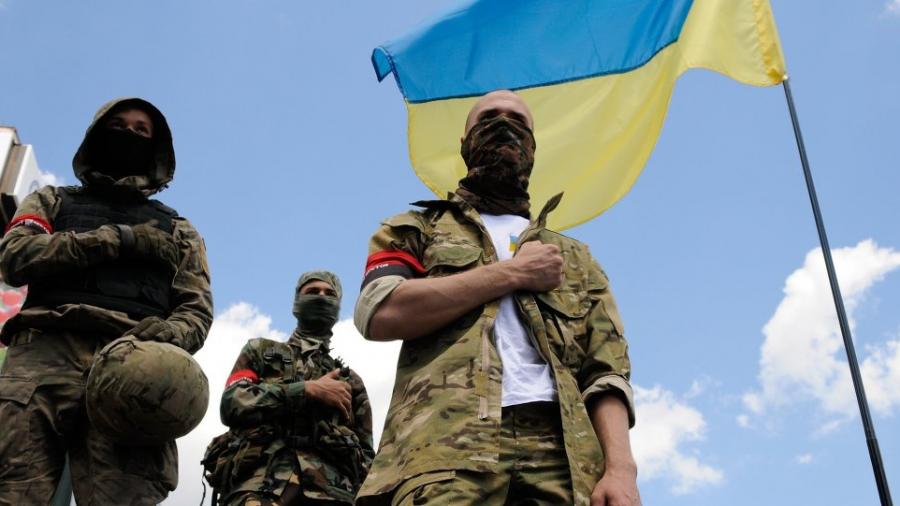 Rechter Sektor in der Ukraine ruft zur "vollständigen Mobilisierung" auf: "Alles für den Krieg, alles für den Sieg!"