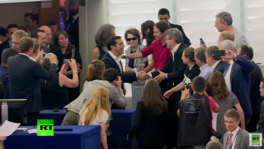 Standing Ovations - Tsipras im EU-Parlament gefeiert wie ein Star
