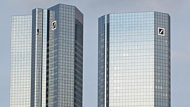 „Bandenmäßige Steuerhinterziehung“ – Acht Mitarbeiter der Deutschen Bank vor Gericht