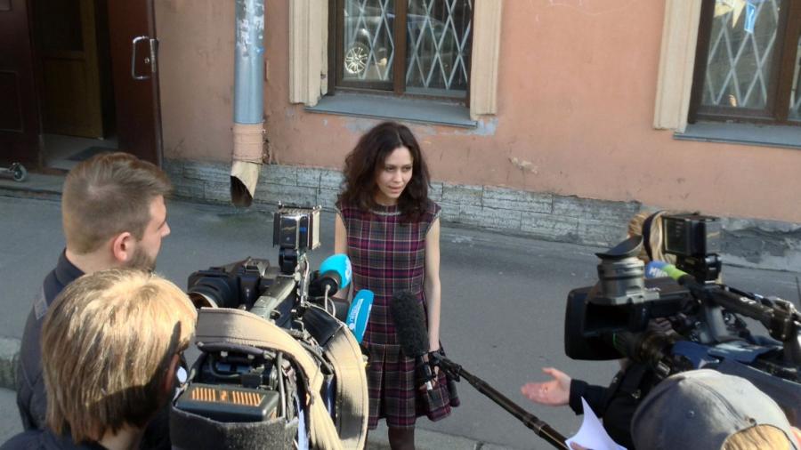 Angebliche „Putin-Troll-Aussteigerin“ Ludmilla finanziert von Soros-Stiftung und der CIA-nahen NED