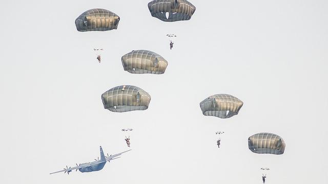 Vorbereitung auf Konflikt mit Russland? Deutschland im Zentrum des größten NATO-Luftlandemanövers seit 25 Jahren