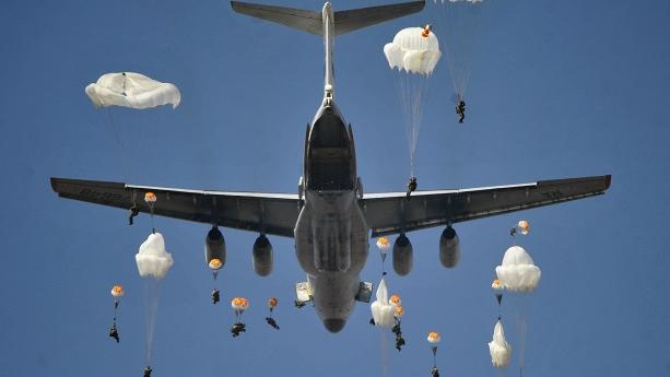 Russischer Kommandeur: Luftlandetruppen bereit Syrien im Kampf gegen Terrorismus zu unterstützen