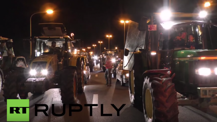 Belgien: Wut über Milchpreise - Landwirte erzeugen Verkehrsstaus auf Straßen zum Flughafen-Lüttich