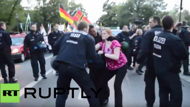 Berlin: Zusammenstöße mit der Polizei - BÄRGIDA-Marsch trifft auf Gegenprotest