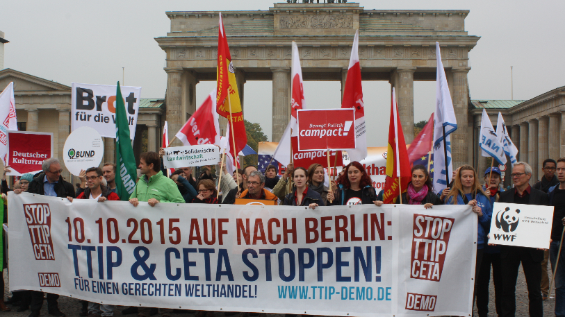 Die Schlacht um TTIP und CETA: Massendemonstration und Bürgerinitiative gegen Konzerndikatur