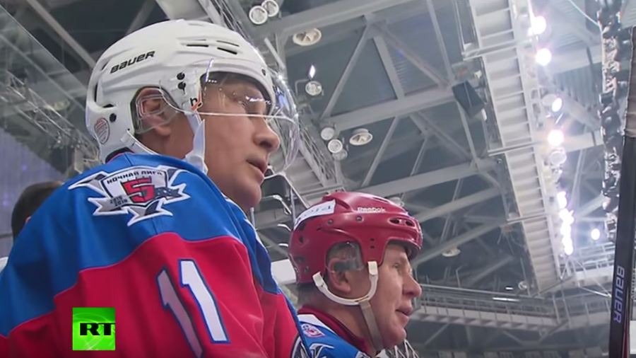 Putin zieht sich auch am Geburtstag nicht zurück: Er spielt Eishockey und bespricht Syrien-Konflikt