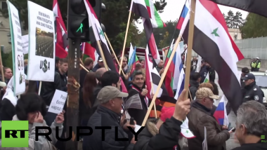 „Gegen die amerikanische Propaganda!“ – Protest vor russischer Botschaft in Bulgarien