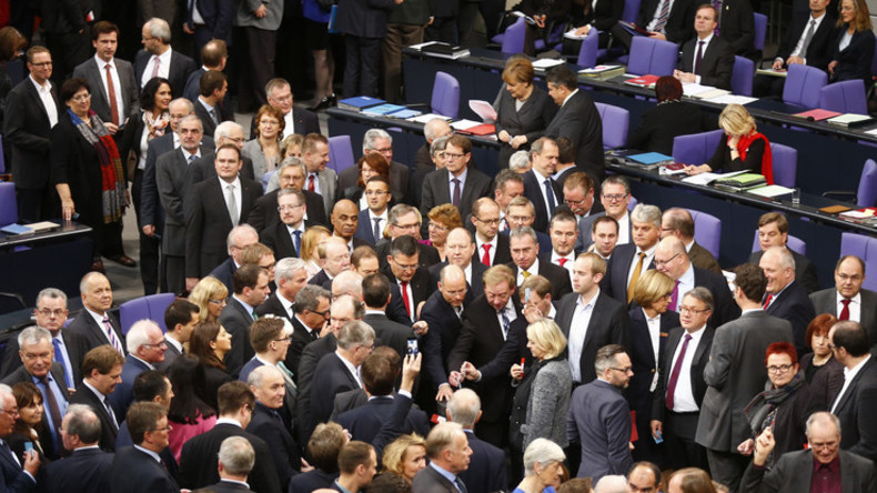 Bundestag stimmt für völkerrechtswidrigen Krieg - Klage vor Bundesverfassungsgericht aussichtslos