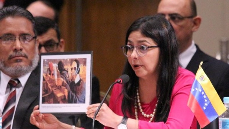 Venezolanische Außenministerin dekonstruiert Vorwürfe zu politischen Gefangenen