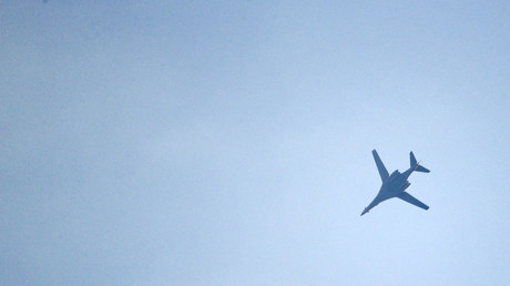 Russland: 4 Kampfjets der US-Koaltion flogen über Deir-Ezzo am Tag des Angriffs auf syrische Truppen