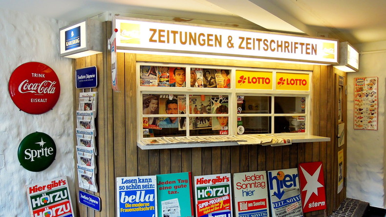 Medien-Kernschmelze: Tageszeitungen im vierten Quartal 2015 mit weiteren massiven Auflageeinbrüchen