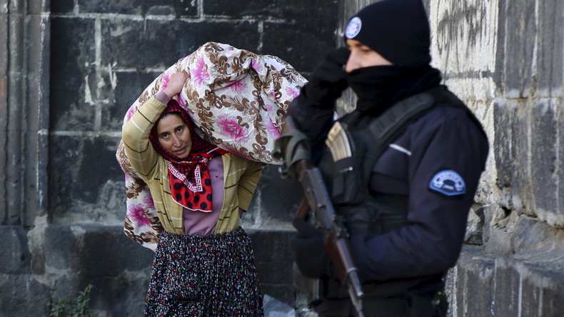 Eskalation im türkischen Bürgerkrieg: Dutzende Tote in Diyarbakir
