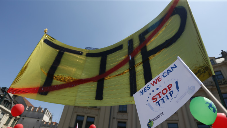 Schallende Ohrfeige für TTIP-Befürworter: Deutscher Richterbund attackiert EU-Kommission