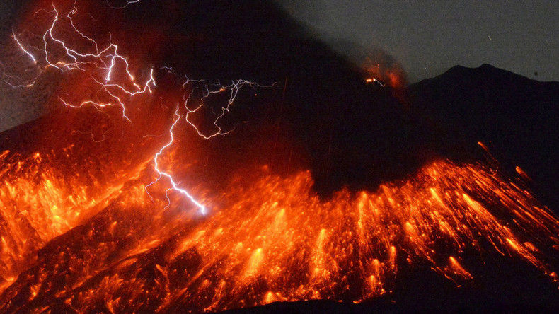 Massiver Vulkanausbruch in Japan, nur 50 Kilometer vom Atomkraftwerk Sendai entfernt