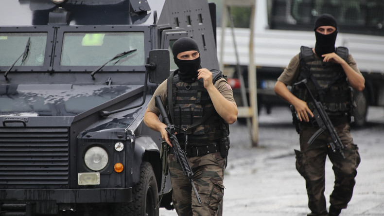 Ausnahmezustand in Cizre: Türkische Sicherheitskräfte töten 60 „Terroristen“ in einem Keller