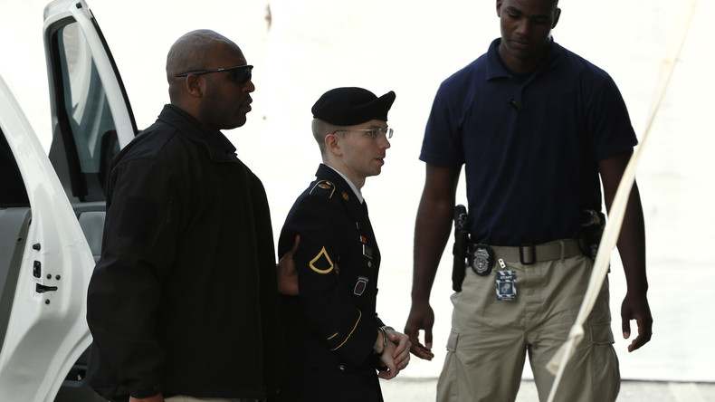 Whistleblowerin Chelsea Manning berichtet ausführlich über Haftbedingungen in US-Militärgefängnis