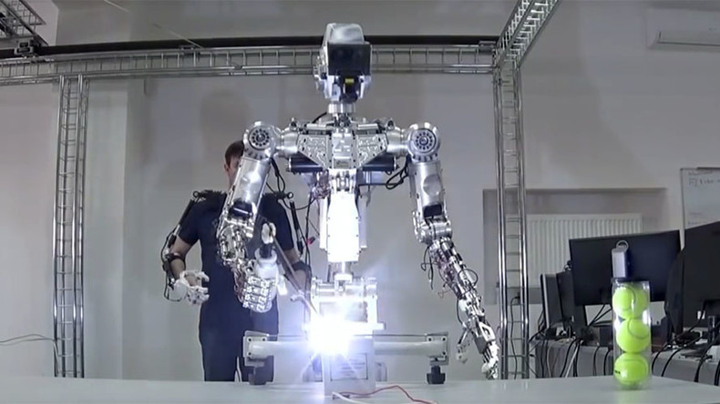 Astrodroid? Russische Entwickler bauen ferngesteuerten Roboter für Außeneinsätze im Weltall