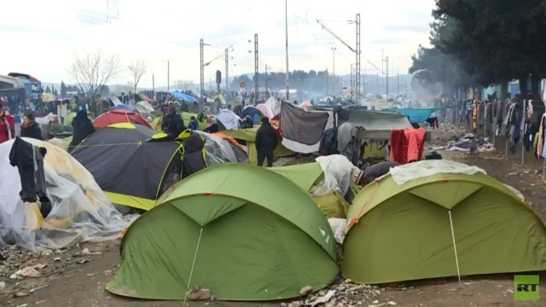 Live: Idomeni-Flüchtlingscamp - kommt nach Nuland und Blüm jetzt Angelina Jolie zu Besuch?!