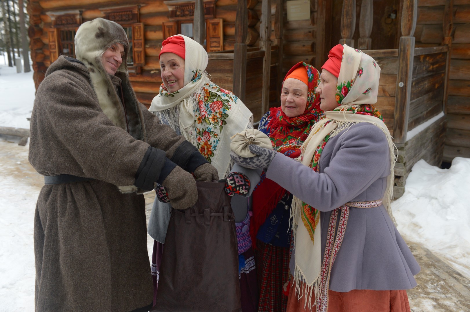 Отдельного народа. Деревенская Масленица во Владимире. Масленица в Швеции. Традиции поморов Архангельской области. Печоры и Поморы.