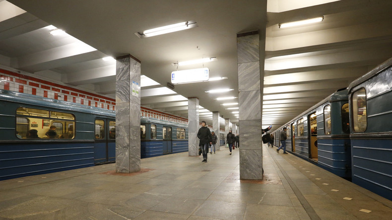 "Alles steht still" - Bauarbeiten führen zu teilweisem Kollaps der Moskauer Metro-Linie