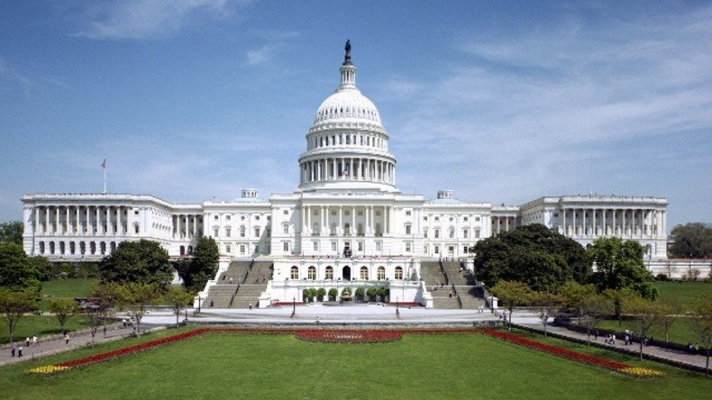Live: Tausende bei Sitzblockade gegen Bankensektor vor Kongress in Washington DC